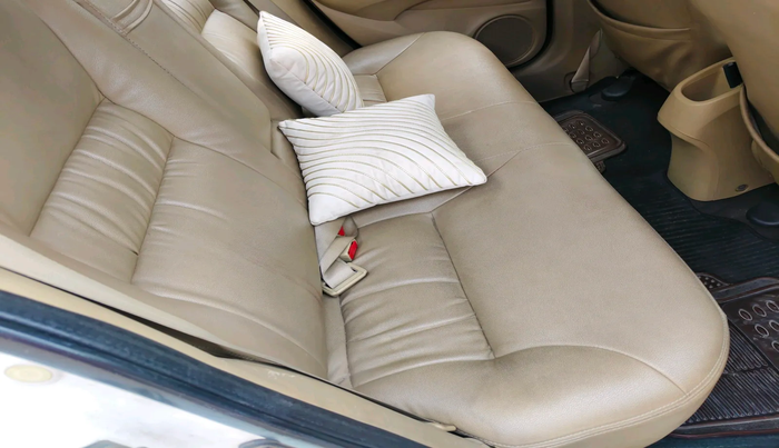 2011 Honda City 1.5L I-VTEC V MT, Petrol, Manual, 1,69,083 km, interior