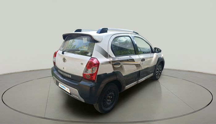2016 Toyota Etios CROSS 1.2 G, Petrol, Manual, 76,746 km, exterior