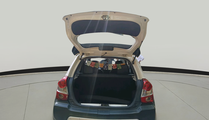 2016 Toyota Etios CROSS 1.2 G, Petrol, Manual, 76,746 km, exterior