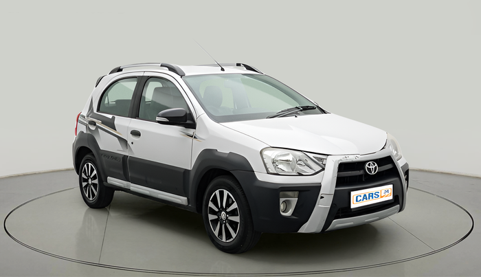 2016 Toyota Etios CROSS 1.2 G, Petrol, Manual, 76,746 km, exterior