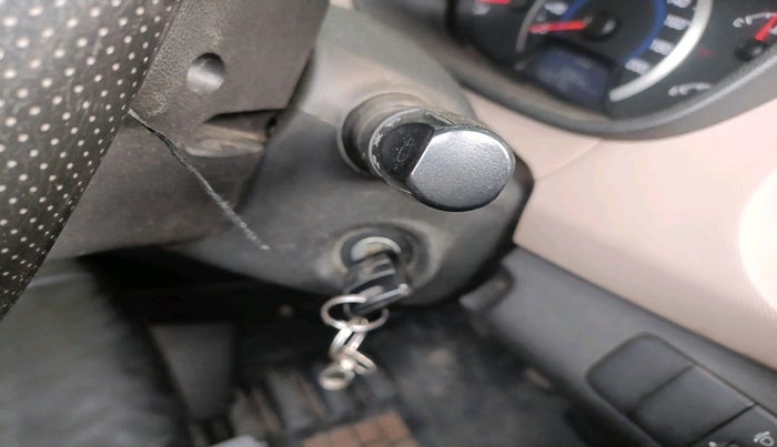 2014 Hyundai Grand i10 MAGNA 1.2 KAPPA VTVT, Petrol, Manual, 1,40,573 km, interior