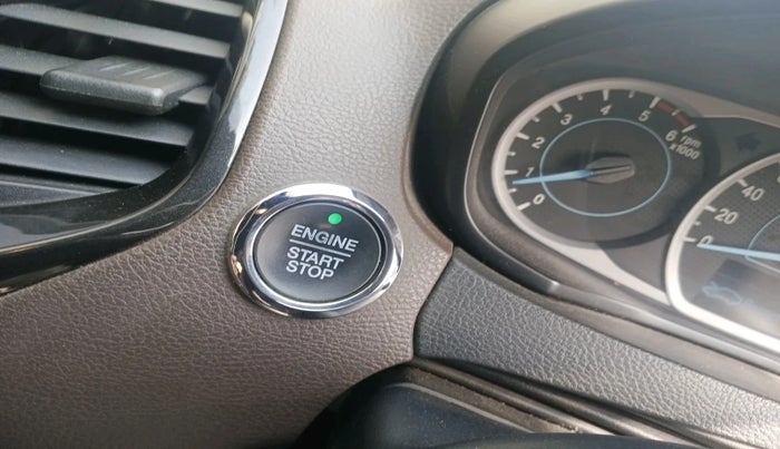 2019 Ford FREESTYLE TITANIUM 1.5 DIESEL, Diesel, Manual, 65,297 km, interior