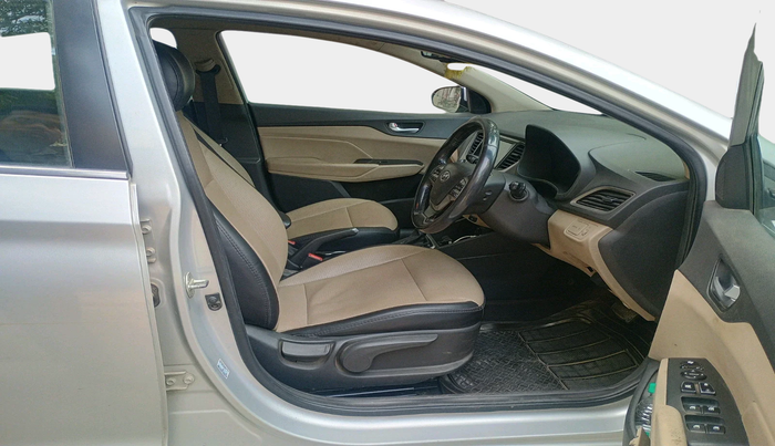 2017 Hyundai Verna 1.6 VTVT SX (O) AT, Petrol, Automatic, 1,57,458 km, interior