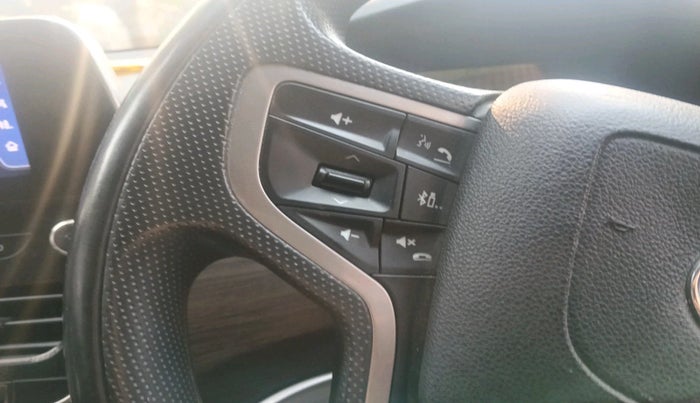 2019 Tata Harrier XZ 2.0L, Diesel, Manual, 97,886 km, interior