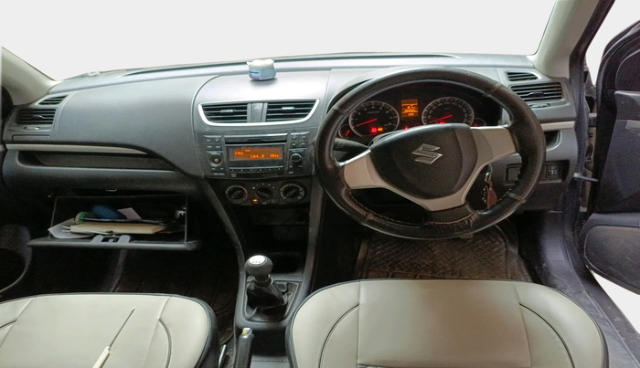 2015 Maruti Swift VXI, Petrol, Manual, 1,50,955 km, interior