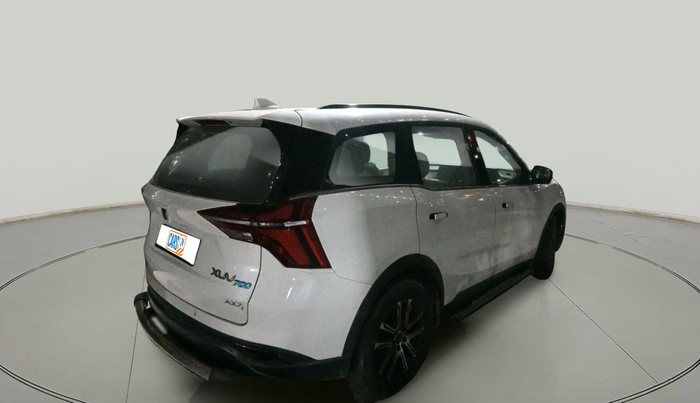 2022 Mahindra XUV700 AX 7 LUXURY D AWD AT 7 STR, Diesel, Automatic, 65,009 km, exterior
