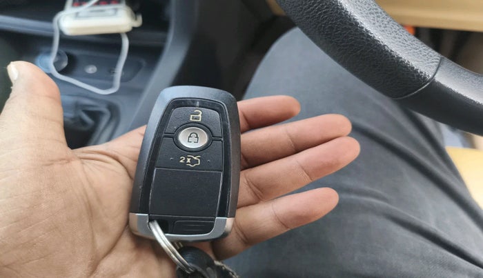 2020 Ford Figo Aspire TITANIUM 1.2 PETROL, Petrol, Manual, 28,962 km, interior