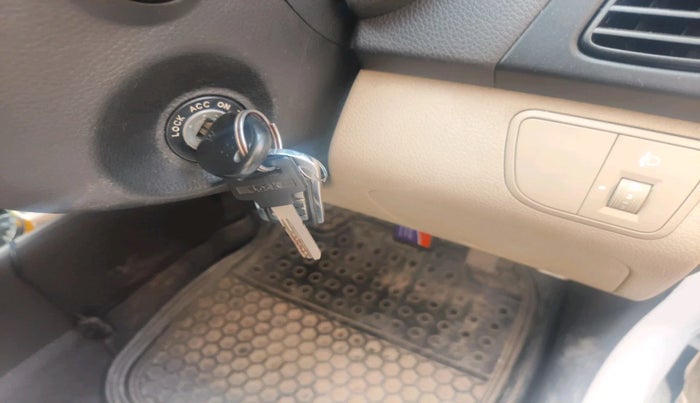 2016 Hyundai Eon ERA +, Petrol, Manual, 19,633 km, interior