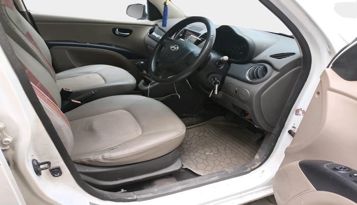2011 Hyundai i10 MAGNA 1.2, Petrol, Manual, 58,469 km, interior