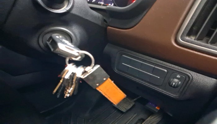 2024 Mahindra SCORPIO-N N Z8 S Petrol AT, Petrol, Automatic, 14,381 km, interior