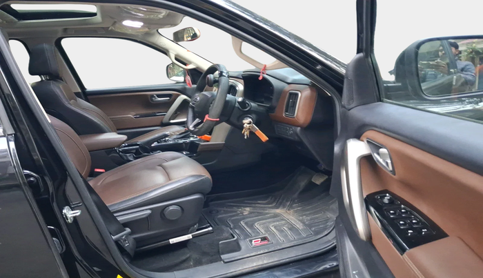 2024 Mahindra SCORPIO-N N Z8 S Petrol AT, Petrol, Automatic, 14,381 km, interior