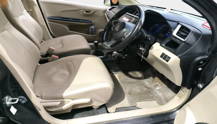 2016 Honda Amaze 1.2L I-VTEC S, Petrol, Manual, 99,390 km, interior