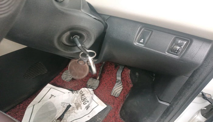 2023 Nissan MAGNITE XE, Petrol, Manual, 75,905 km, interior