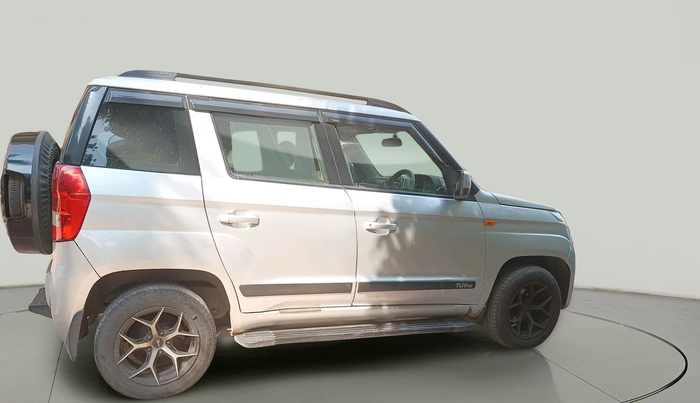 2018 Mahindra TUV300 T8 DUAL TONE, Diesel, Manual, 90,946 km, exterior