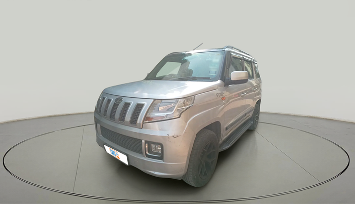 2018 Mahindra TUV300 T8 DUAL TONE, Diesel, Manual, 90,946 km, exterior