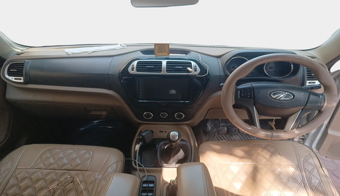 2018 Mahindra TUV300 T8 DUAL TONE, Diesel, Manual, 90,946 km, interior