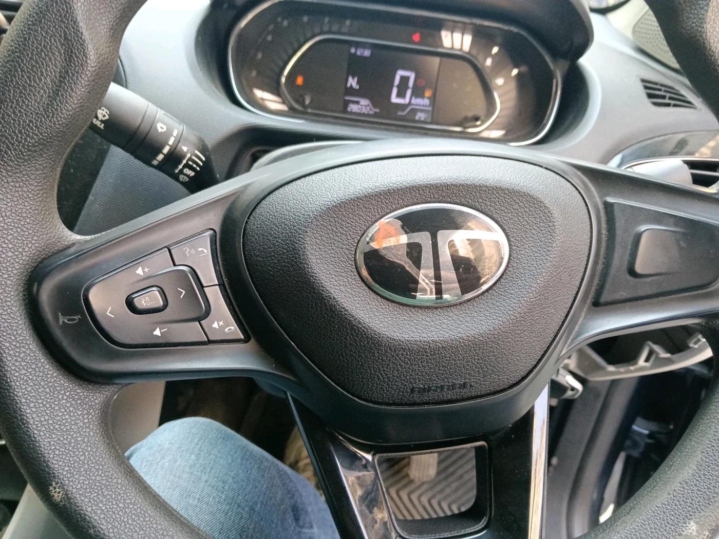 2024 Tata TIGOR  XZA CNG, CNG, Automatic, 36,000 km, interior