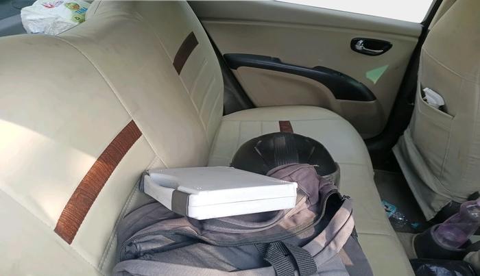 2012 Hyundai i10 MAGNA 1.2, Petrol, Manual, 1,27,543 km, interior