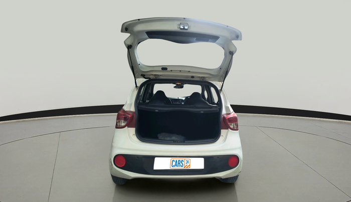 2017 Hyundai Grand i10 SPORTZ (O) AT 1.2 KAPPA VTVT, Petrol, Automatic, 49,861 km, exterior