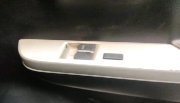 2016 Maruti Wagon R 1.0 LXI, CNG, Manual, 1,08,159 km, interior