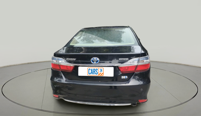 2017 Toyota Camry 2.5L AT, Petrol, Automatic, 1,88,736 km, exterior