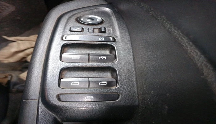 2019 Hyundai VENUE SX PLUS 1.0 TURBO DCT, Petrol, Automatic, 82,580 km, interior