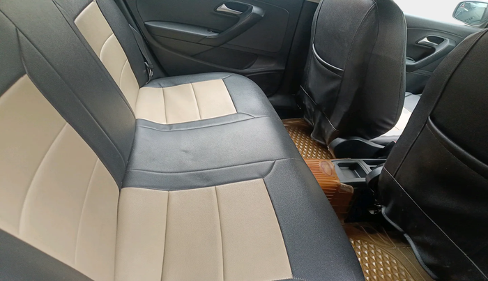 2015 Volkswagen Polo COMFORTLINE 1.2L, Petrol, Manual, 44,539 km, interior