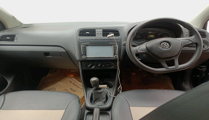 2015 Volkswagen Polo COMFORTLINE 1.2L, Petrol, Manual, 44,539 km, interior