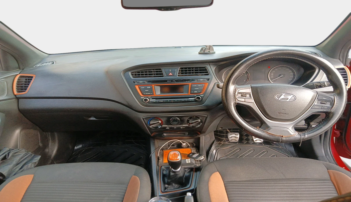 2016 Hyundai i20 Active 1.4 S, Diesel, Manual, 1,17,031 km, interior