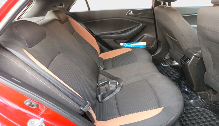 2016 Hyundai i20 Active 1.4 S, Diesel, Manual, 1,17,031 km, interior