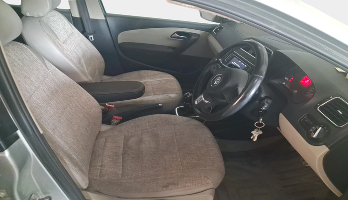 2012 Volkswagen Polo HIGHLINE1.2L, Petrol, Manual, 68,654 km, interior