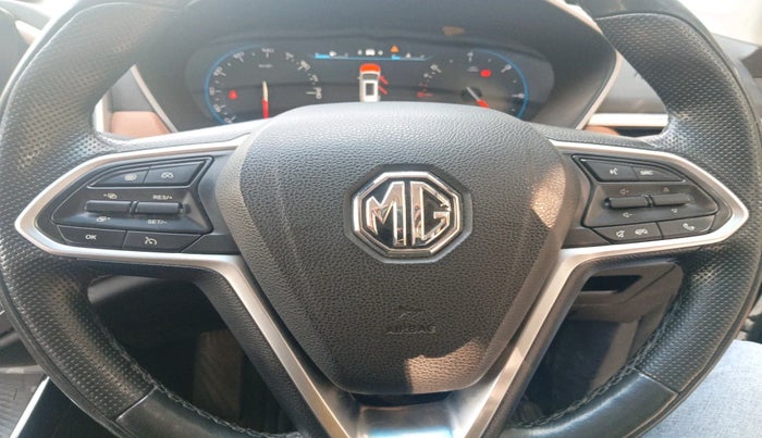 2021 MG HECTOR PLUS SHARP 1.5 PETROL TURBO CVT 6-STR, Petrol, Automatic, 39,437 km, interior