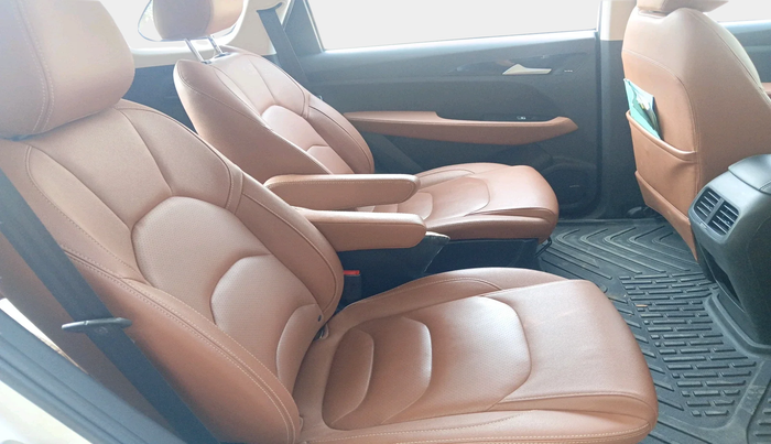 2021 MG HECTOR PLUS SHARP 1.5 PETROL TURBO CVT 6-STR, Petrol, Automatic, 39,437 km, interior