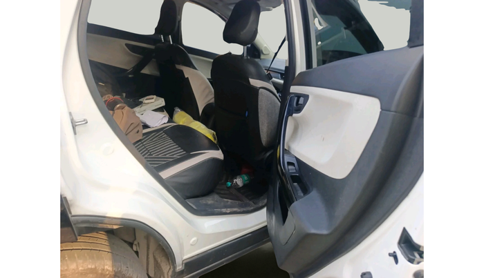 2025 Tata Curvv Smart 1.2 Petrol 6MT, Petrol, Manual, 6,670 km, interior