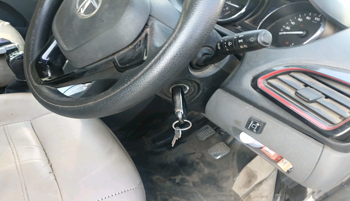 2018 Tata Tigor Buzz PETROL, Petrol, Manual, 1,23,307 km, interior