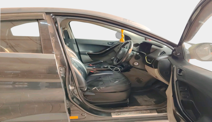 2018 Tata NEXON KRAZ MT DIESEL, Diesel, Manual, 1,51,727 km, interior