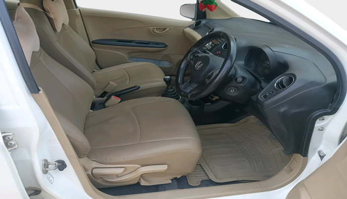 2016 Honda Brio S MT, Petrol, Manual, 1,16,600 km, interior