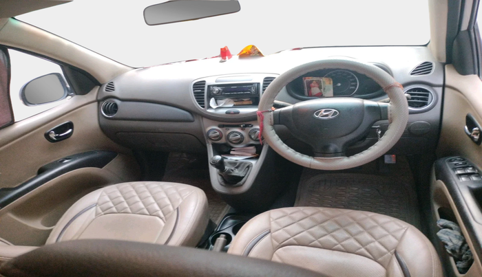 2011 Hyundai i10 MAGNA 1.2, Petrol, Manual, 93,605 km, interior