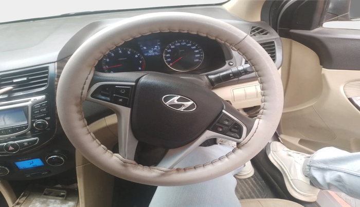 2011 Hyundai Verna FLUIDIC 1.6 VTVT, Petrol, Manual, 1,44,375 km, interior