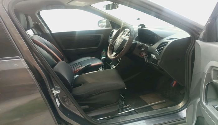 2018 Maruti Vitara Brezza VDI (O), Diesel, Manual, 50,673 km, interior