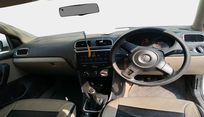 2011 Volkswagen Polo HIGHLINE 1.6L, Petrol, Manual, 96,523 km, interior