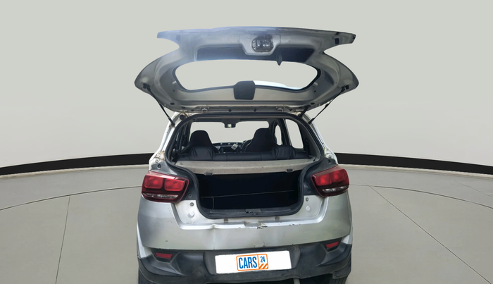 2016 Mahindra Kuv100 K4 6 STR, Petrol, Manual, 1,72,608 km, exterior