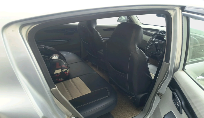 2016 Mahindra Kuv100 K4 6 STR, Petrol, Manual, 1,72,608 km, interior