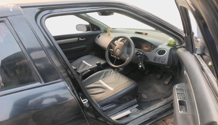 2011 Maruti Swift VXI, Petrol, Manual, 75,005 km, interior