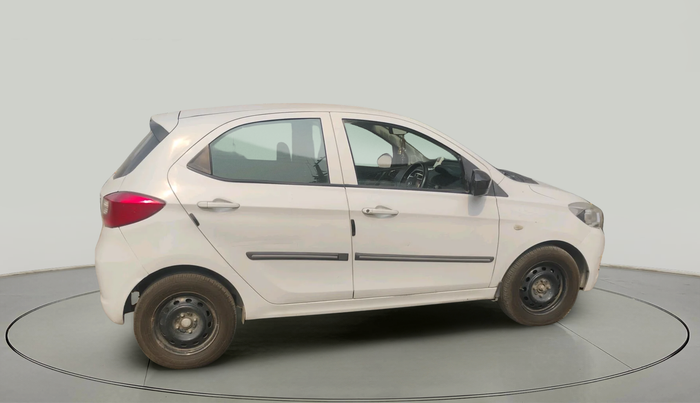 2017 Tata Tiago XT DIESEL, Diesel, Manual, 1,62,489 km, exterior