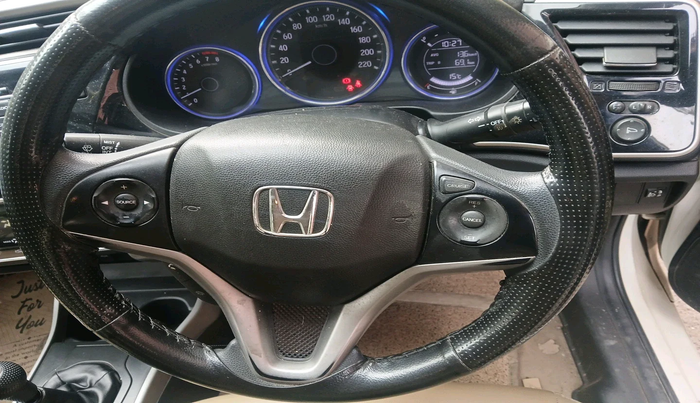 2016 Honda City 1.5L I-VTEC V MT, Petrol, Manual, 1,32,913 km, interior