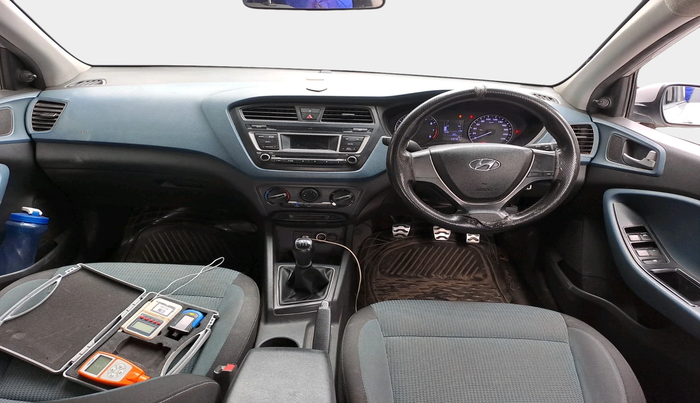 2016 Hyundai i20 Active 1.2 BASE, Petrol, Manual, 1,08,482 km, interior