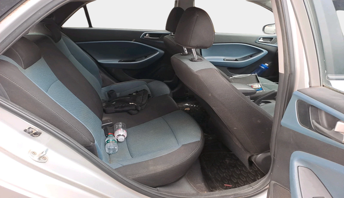 2016 Hyundai i20 Active 1.2 BASE, Petrol, Manual, 1,08,482 km, interior