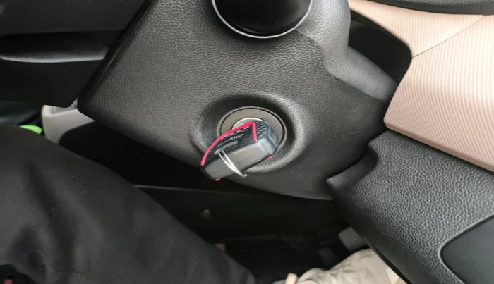 2017 Hyundai Grand i10 SPORTZ 1.2 KAPPA VTVT, Petrol, Manual, 52,842 km, interior