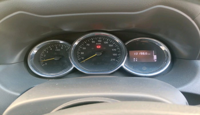 2016 Renault Duster 110 PS RXL 4X2 AMT, Diesel, Automatic, 1,31,966 km, interior